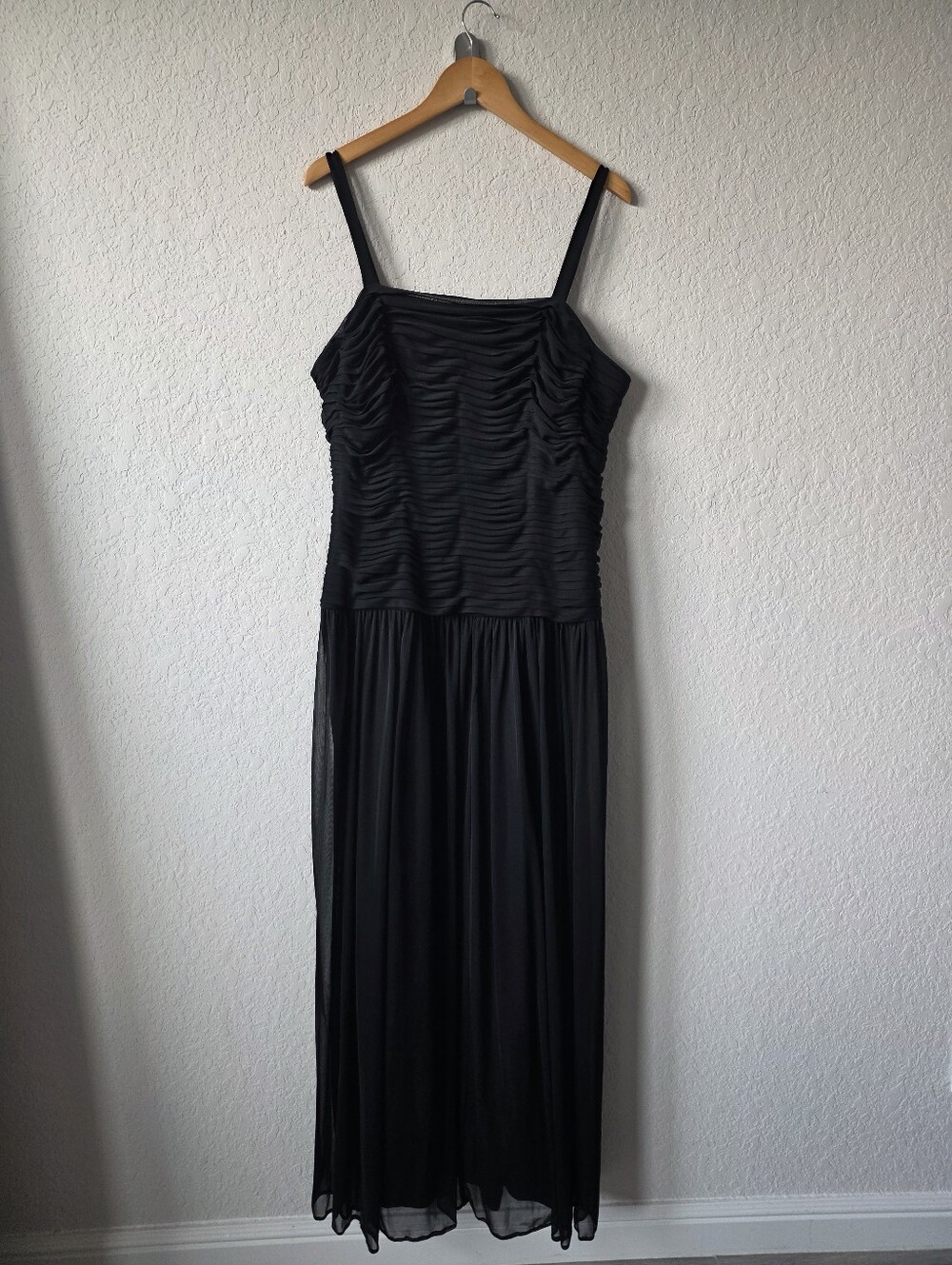 Adrianna Papell Black maxi dress 18W